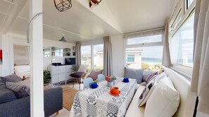 Interior - D45 Medina, Riviere Towans (Hayle)
