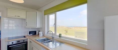 Frigorífic, microones i forn