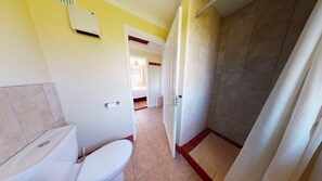 Shower, towels - G21 Wellington, Riviere Towans (Hayle)