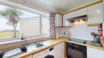 Frigorifero, microonde, forno, freezer