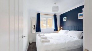 1 soverom, strykejern/-brett, internettilgang og sengetøy