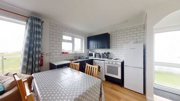 Frigorifero, microonde, forno, freezer