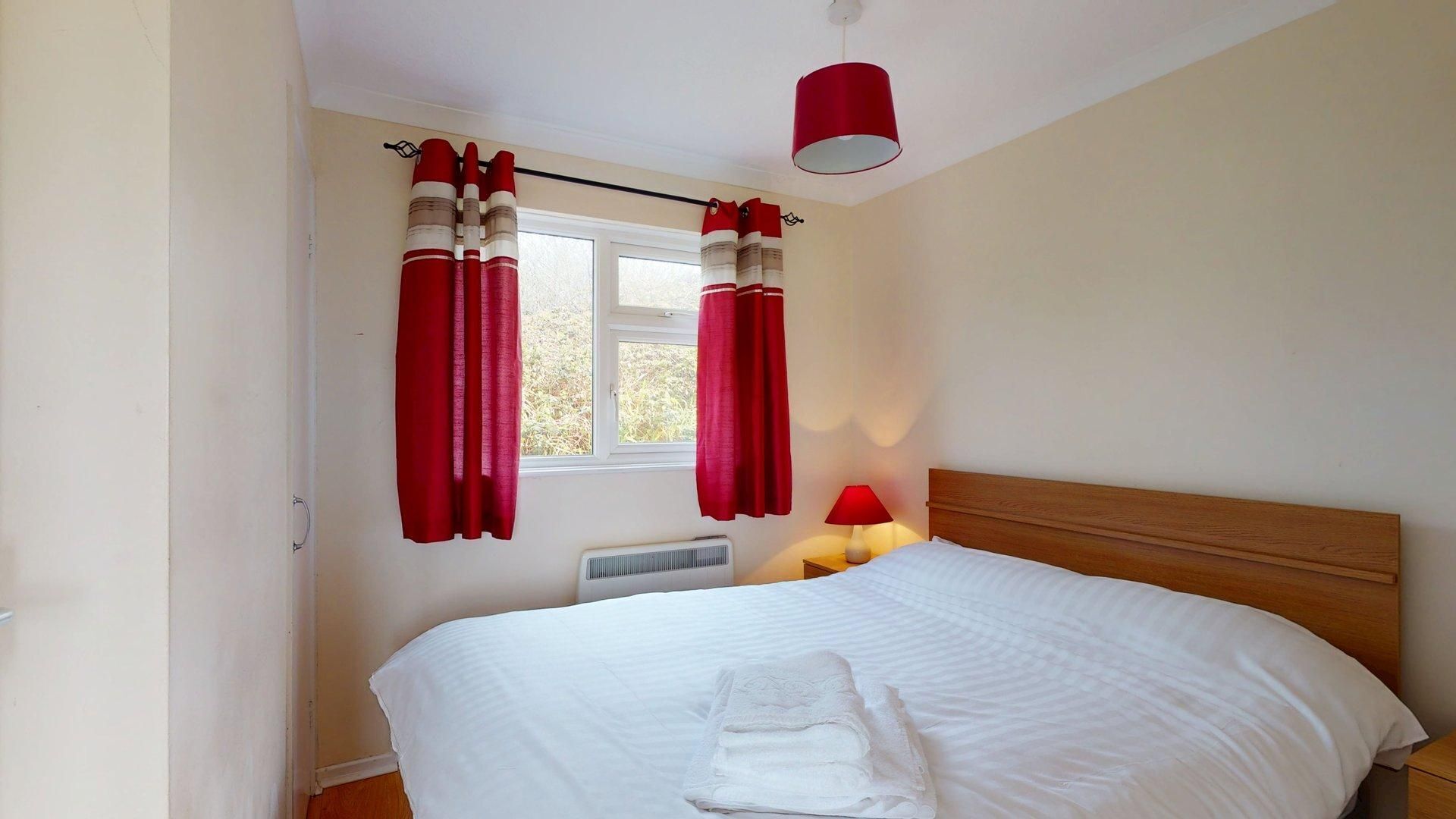 3 bedrooms, iron/ironing board, Internet, bed sheets