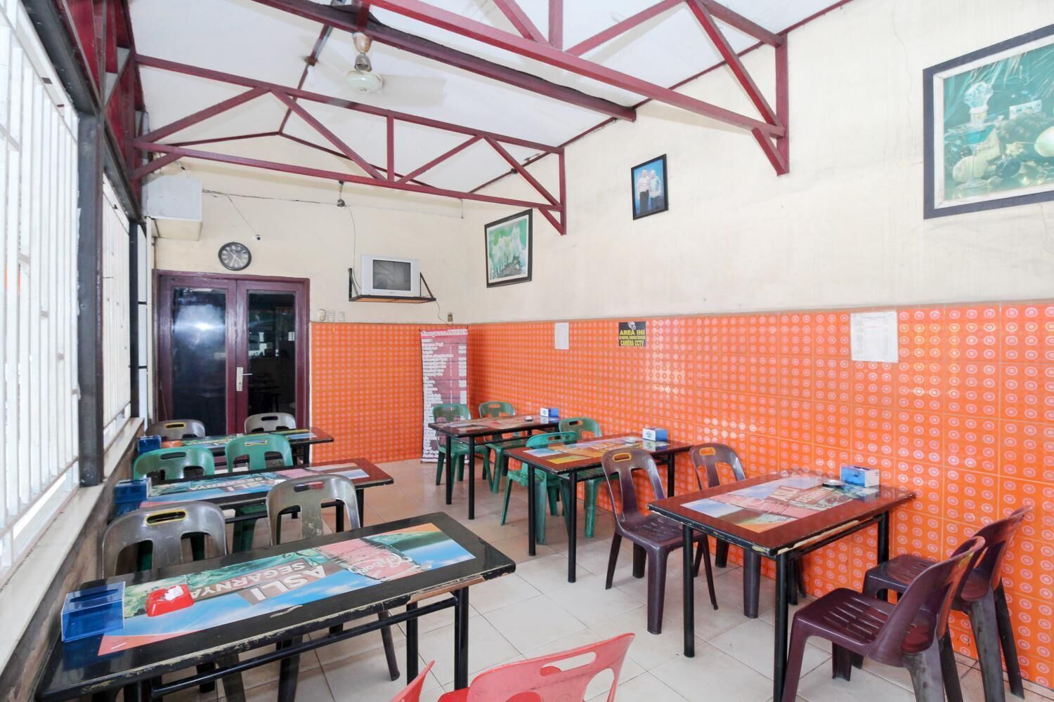 Foto - Hotel Serena Anggrek near Manhattan Times Square Mall Medan RedPartner