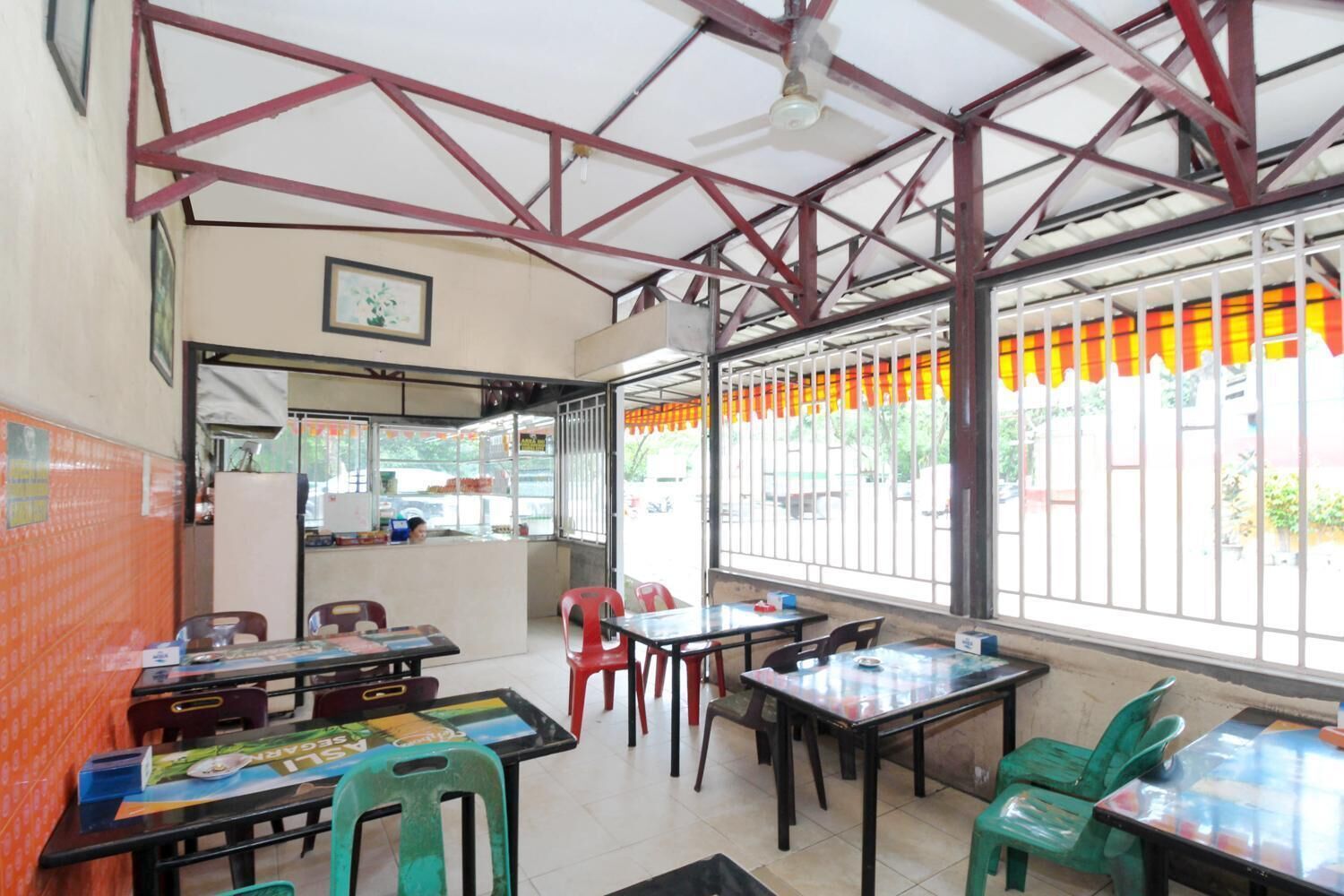 Foto - Hotel Serena Anggrek near Manhattan Times Square Mall Medan RedPartner