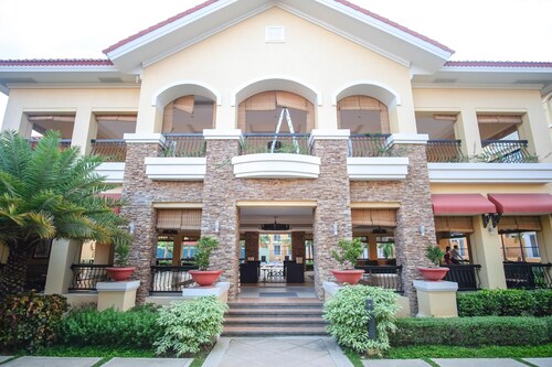 SR Vacation Rental - San Remo Oasis