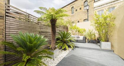 Maison géorgienne dans une rue très calme et historique avec jardin et lits Tempur