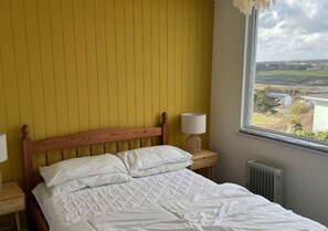 3 camere, ferro/asse da stiro, accesso a Internet, lenzuola