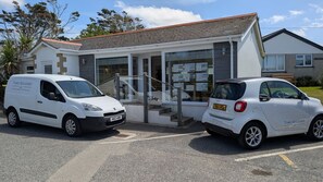 Exterior - B46 Nisula, Riviere Towans (Hayle)