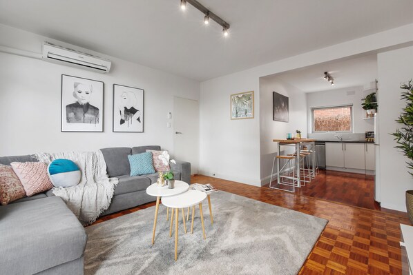 Apartment, 2 Bedrooms | Living area | Flat-screen TV, Netflix