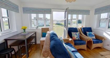 F06 Home View (F6), Riviere Towans