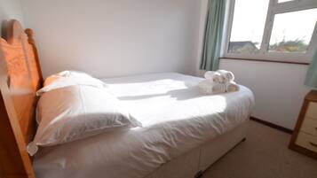 1 bedroom, iron/ironing board, bed sheets