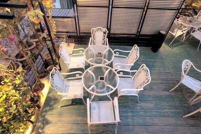 Well Park Residence Boutique Hotel