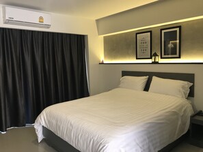 標準雙人房 | 低過敏寢具、獨特裝潢、書桌、遮光布/窗簾