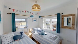 2 bedrooms, iron/ironing board, Internet, bed sheets