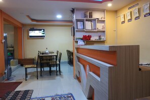 Reception - Hotel Peace Mountain (Kathmandu)