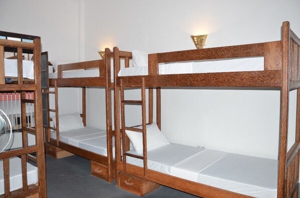 Room, Mixed Dorm