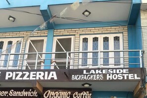 Fachada de la propiedad