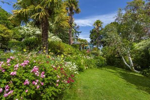 Property grounds - Chapel Knap, Porlock Weir (Porlock Weir)