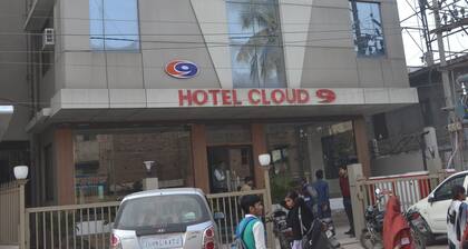 Hotel cloud 9
