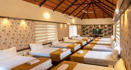SR Jungle Resort