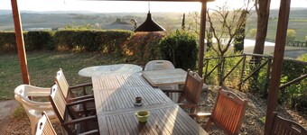 Private villa with swimming pool and spectacular views of Siena