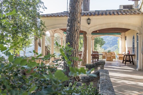Bi-level Exclusive Villa Overlooking Soller Valley