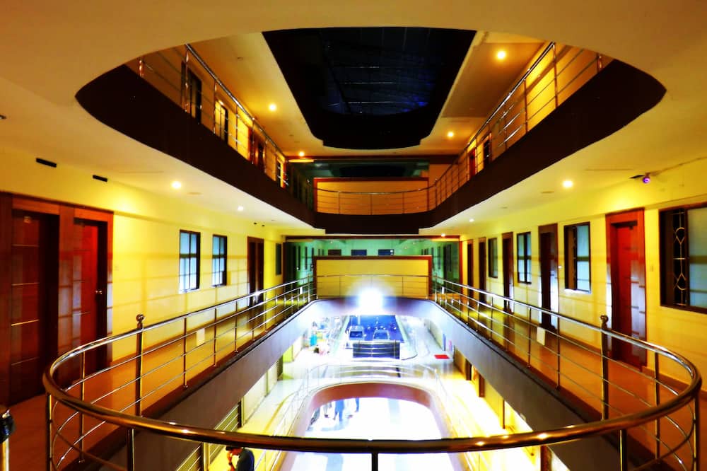 Castle International Premium Hotel