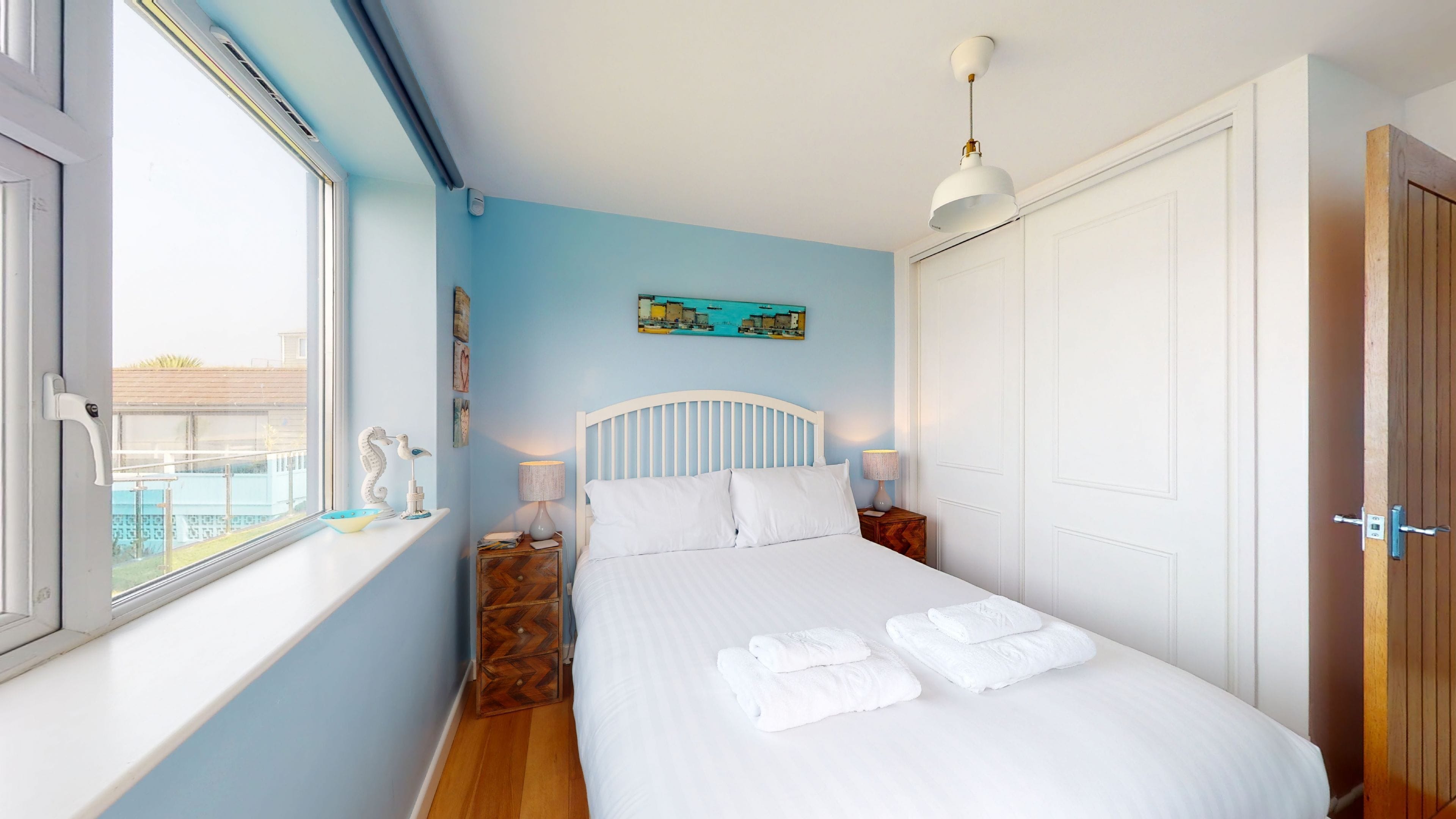 3 bedrooms, iron/ironing board, Internet, bed sheets