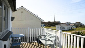 Unclassified image, 5 of 17, button - Fresh, modern comforts in a charming beach bungalow, Lanteglos offers a holiday home from home (Hayle)