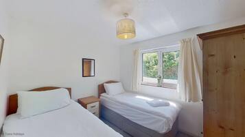 1 bedroom, iron/ironing board, bed sheets