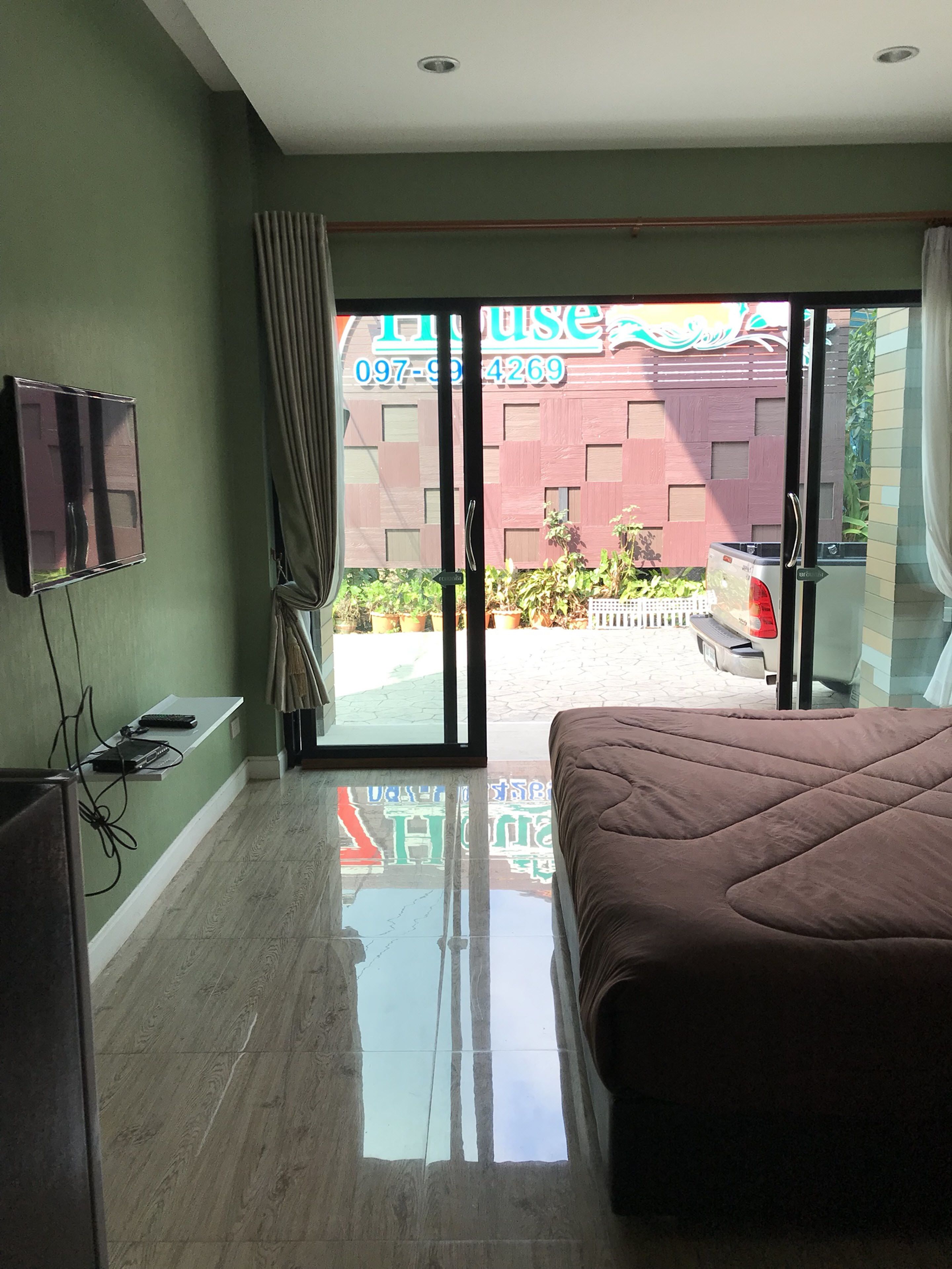 standard room | rollaway beds, free wifi