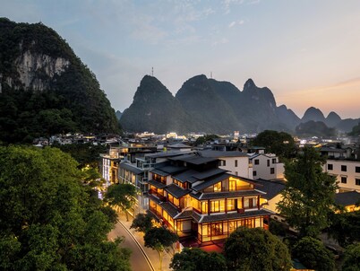 Yangshuo Riverview Hotel