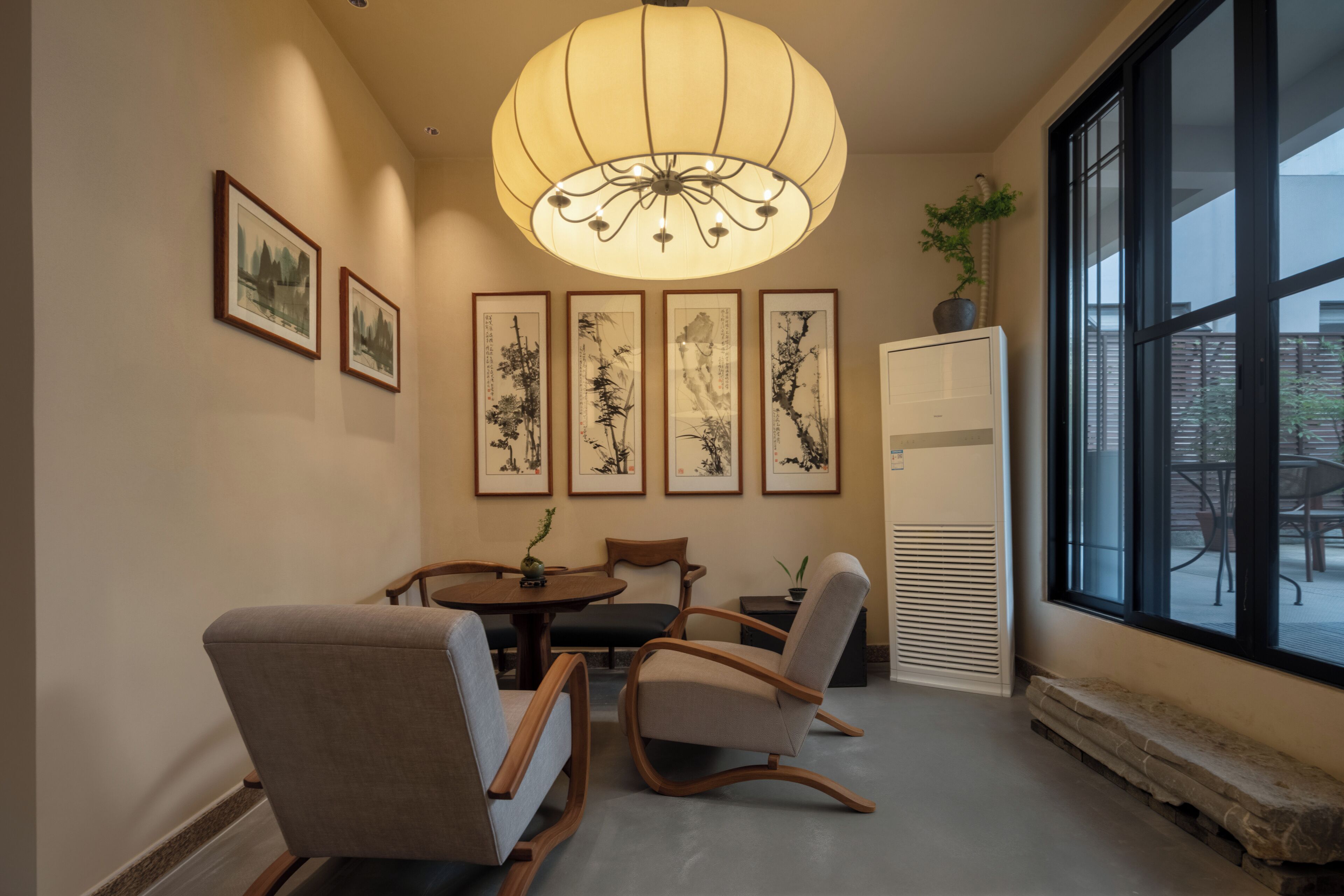 Lobby sitting area