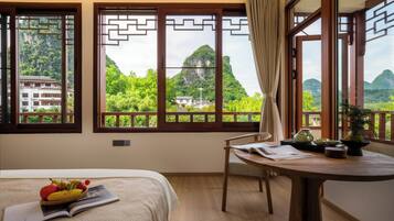 Luxury Double Room, River View | Premium bedding, desk, blackout drapes, soundproofing