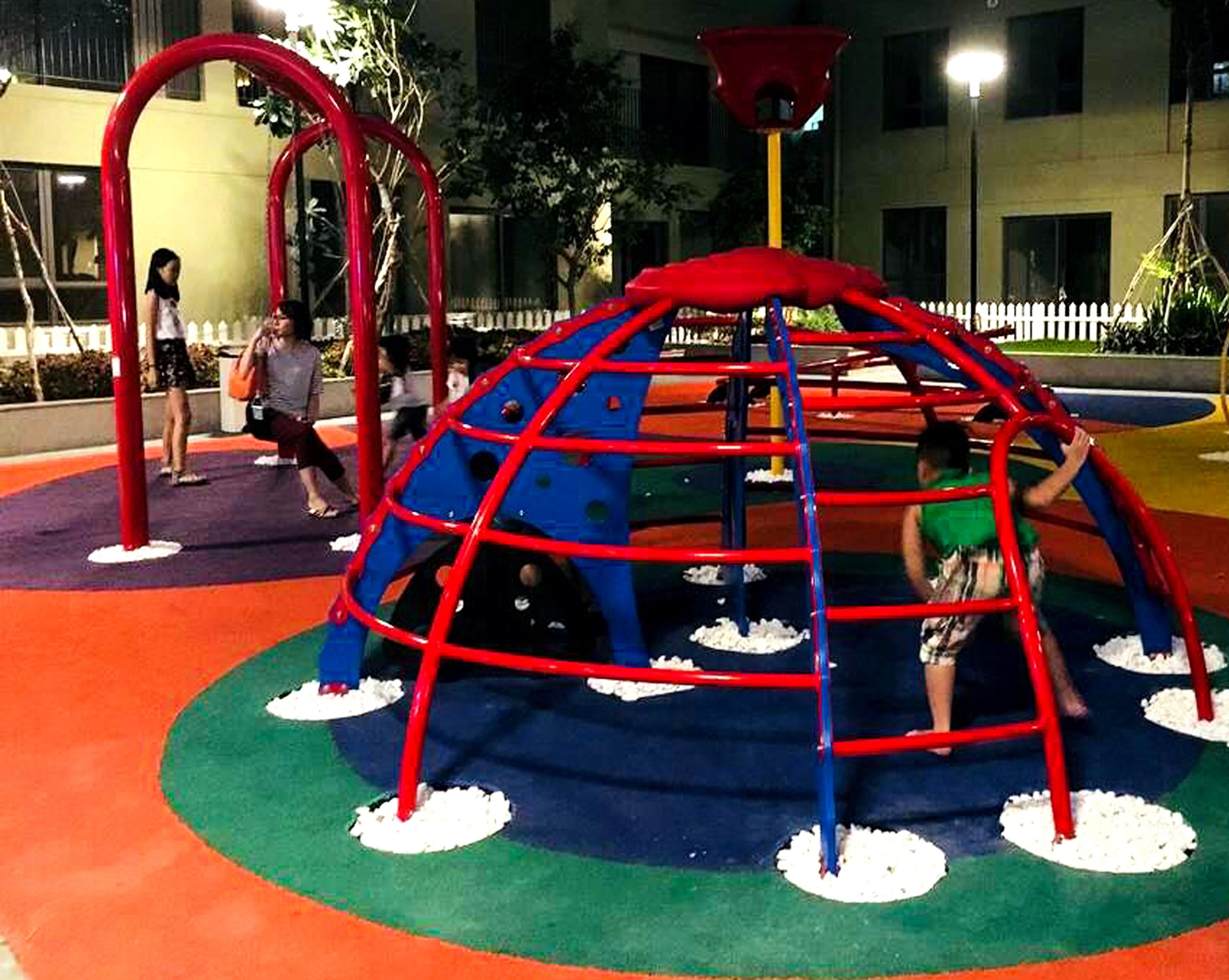 children’s play area – outdoor