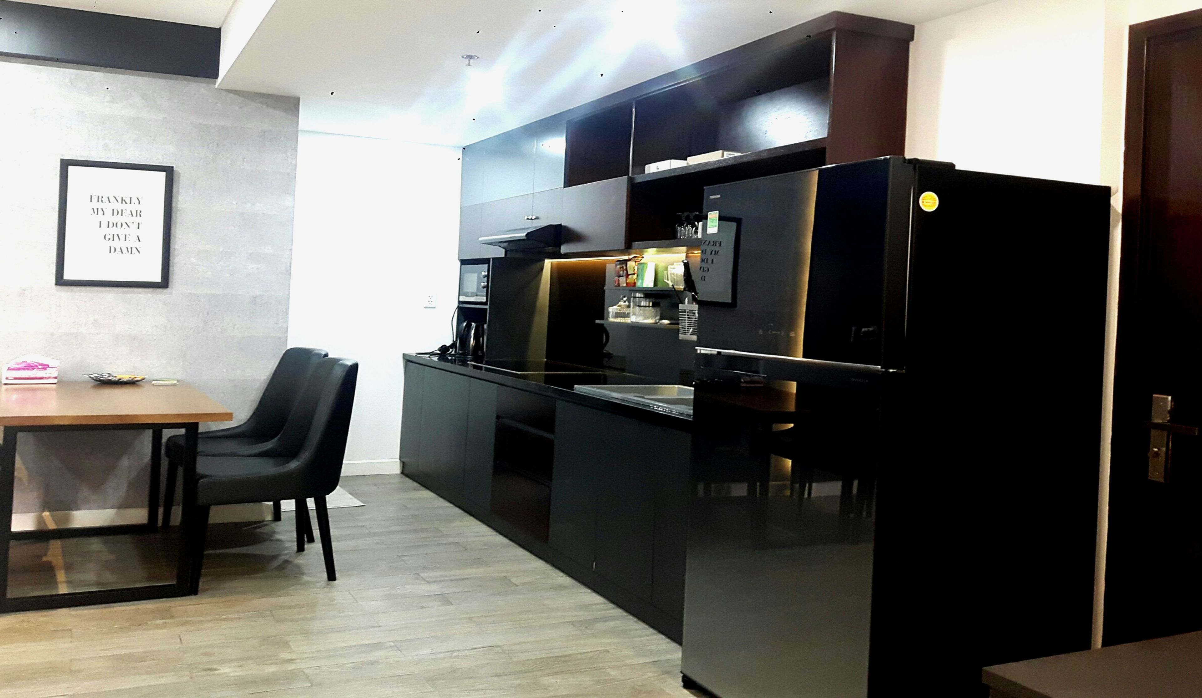 comfort apartment, 1 bedroom | private kitchen | full-sized fridge, microwave, oven, stovetop