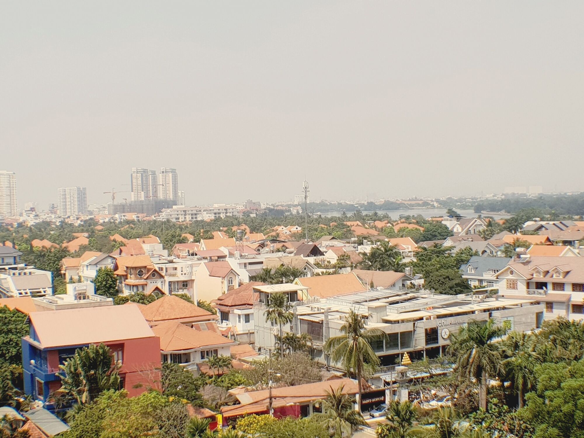 luxury apartment, 3 bedrooms | city view