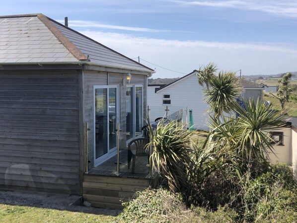 Exterior - Beach chalet positioned perfectly on the dunes to take in spectacular views across the bay (Hayle)