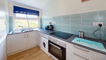 Fridge, microwave, oven