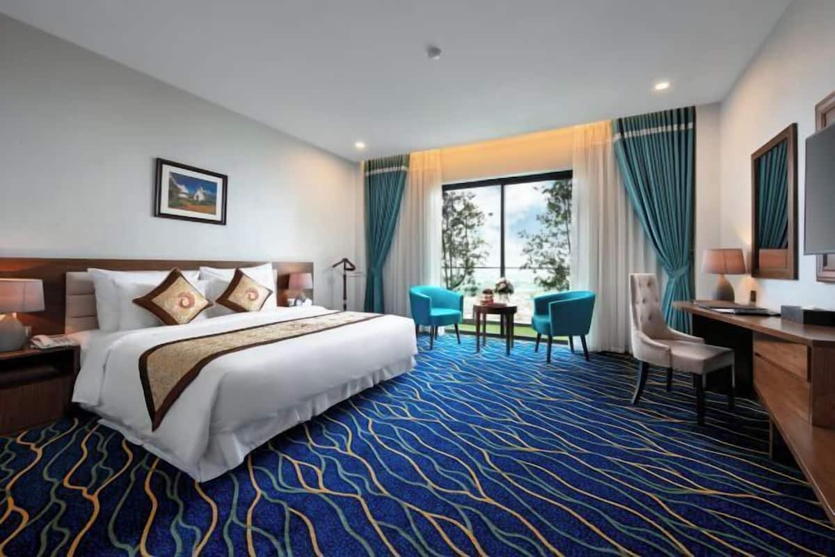 1 bedroom, minibar, in-room safe, desk
