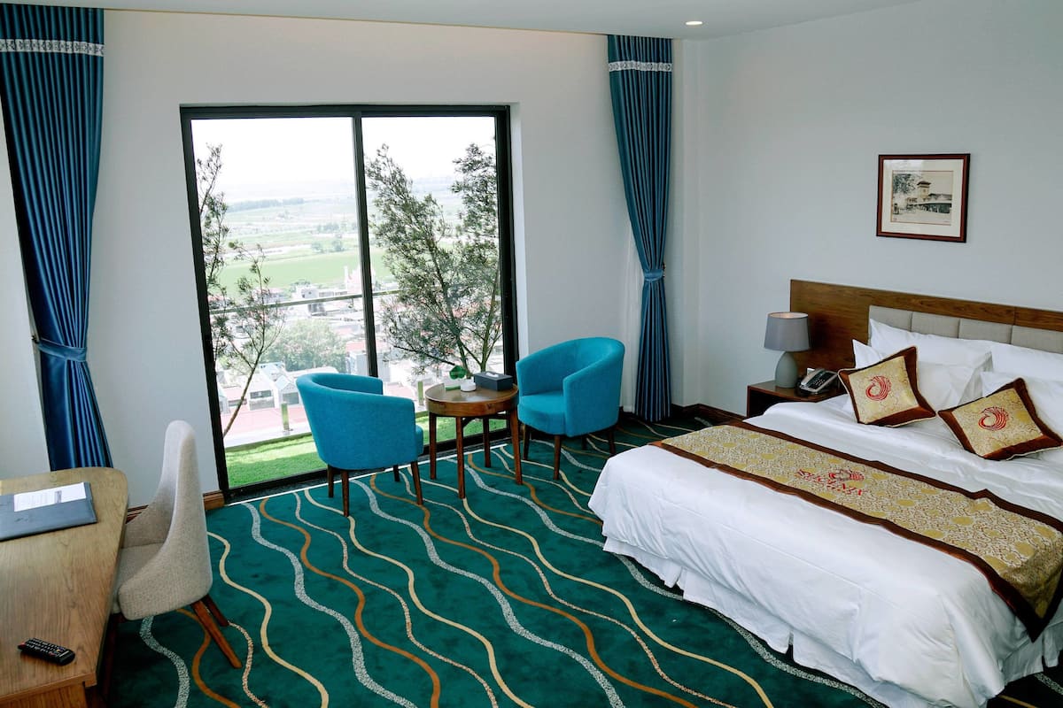 1 bedroom, minibar, in-room safe, desk