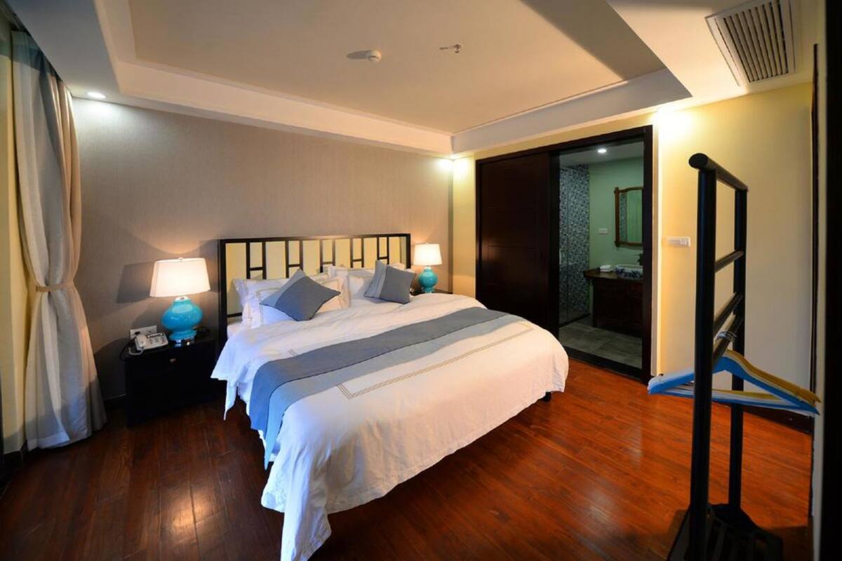 Habitación doble Deluxe | Escritorio, cortinas blackout y wifi gratis
