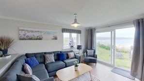TV, stereo - With three miles of sandy surf beach, rock pools, caves and cafes on the doorstep (Hayle)