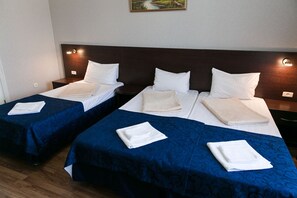 Comfort Triple Room, Balcony