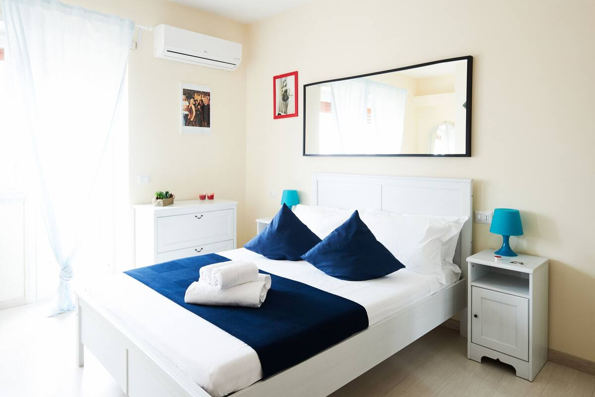 Standard Double Room, Balcony | Desk, WiFi (free)