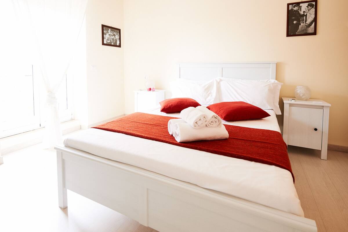 Classic Double Room, 1 Double Bed, Non Smoking | Desk, WiFi (free)