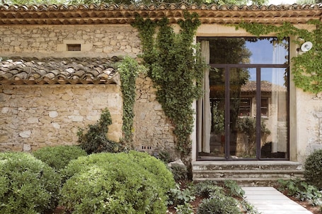 Duplex (Suite). Le Galinier, Lourmarin, a Beaumier Guesthouse