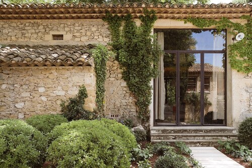 Le Galinier, Lourmarin, a Beaumier Guesthouse
