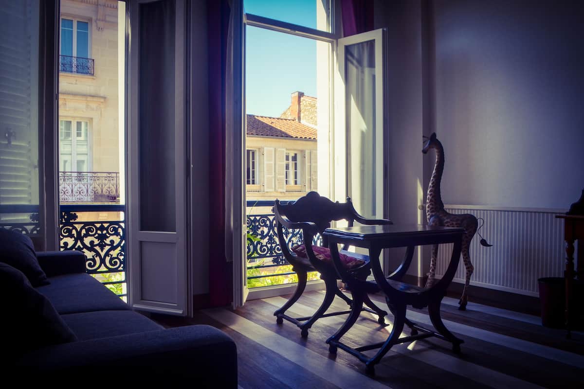 comfort double room | living area | flat-screen tv